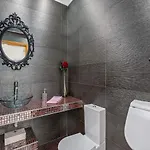 Stunning Luxury Private Pool, Gale 알부페이라