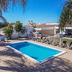 Stunning Luxury Private Pool, Gale וילה