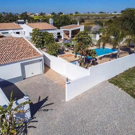 Villa Stunning Luxury Private Pool, Galé Albufeira