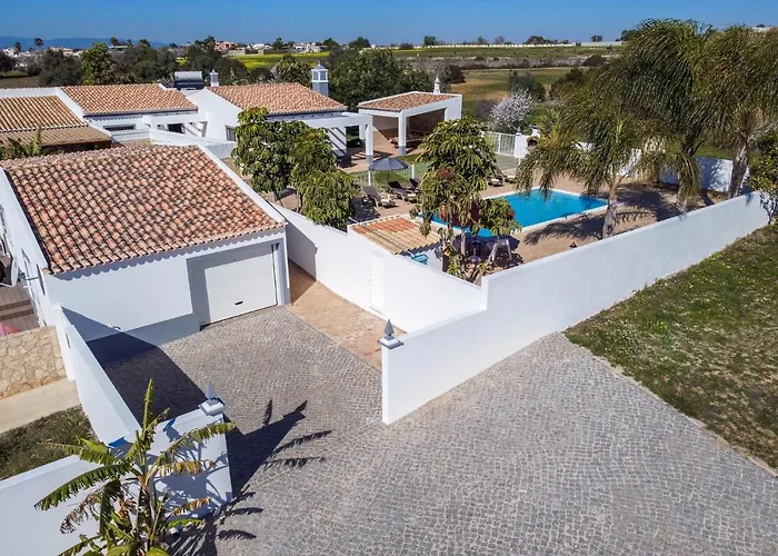 Villa Stunning Luxury Private Pool, Gale Albufeira